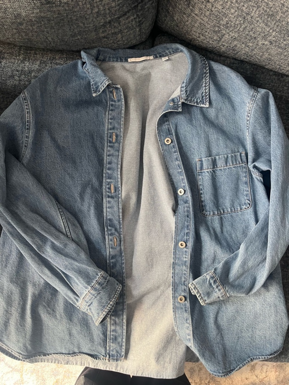 Uniqlo Light Blue Denim Jean Jacket. 100% cotton